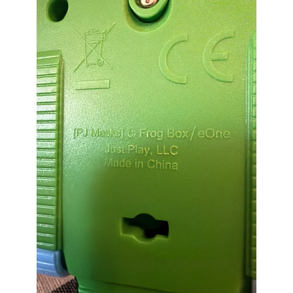 PJ Masks Just Play Gekko-Mobile Translucent Green Vehicle Toy Tank Treads Kids